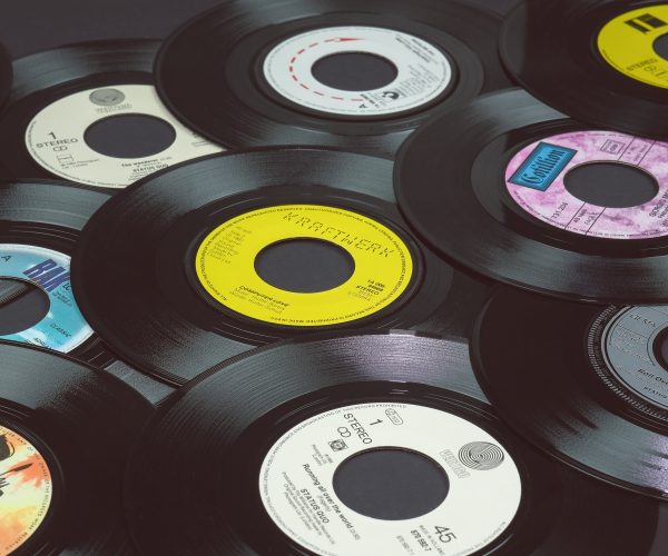 Vinyl Wallpapers For Your Living Room