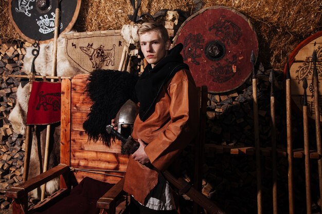 The Art and Craftsmanship Behind Fantasy Weapons and Medieval Collectibles