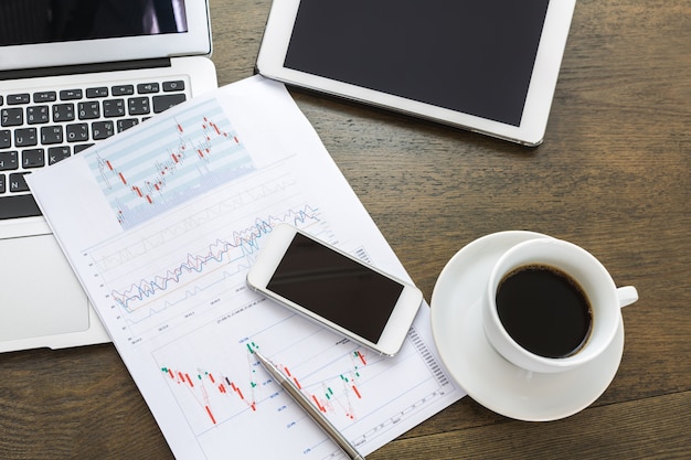 Mastering Financial Markets: Understanding the Role of Derivatives in Risk Management
